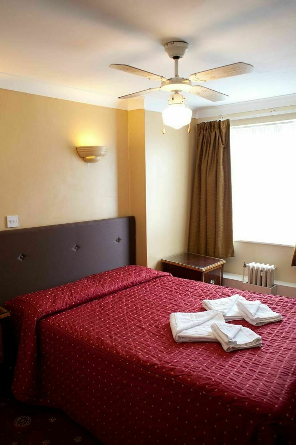 Rose Court Hotel Londen Buitenkant foto