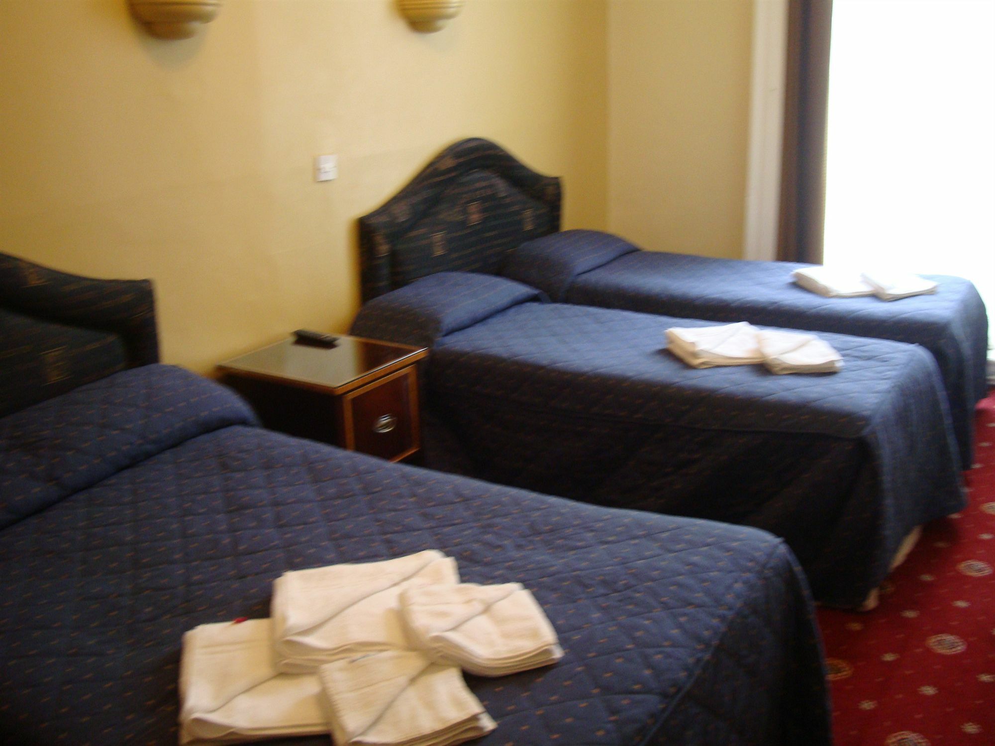 Rose Court Hotel Londen Buitenkant foto